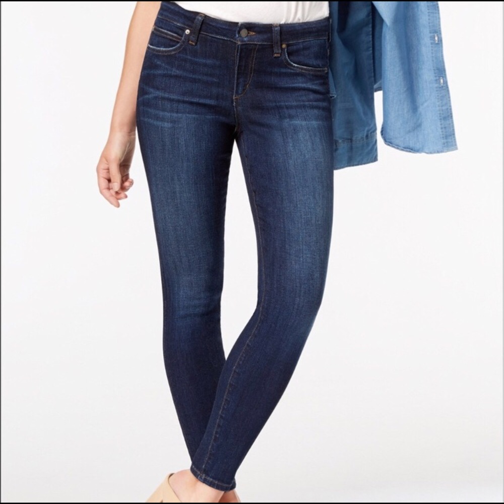 Joe’s Jeans Chelsea Mid-Rise Skinny Jeans